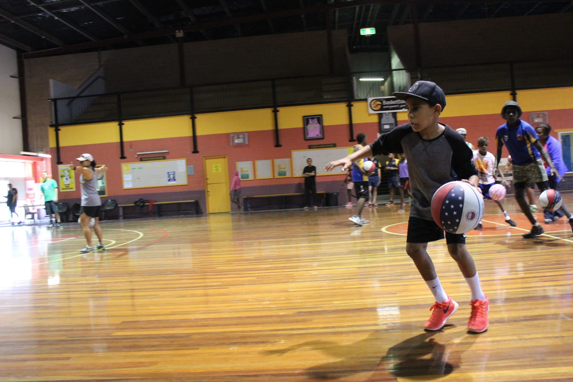 hoops-international-18